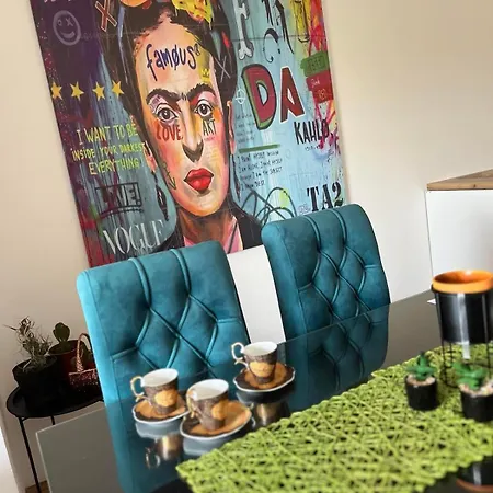 Frida Apartment *